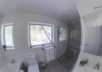 Odin Place Main Bathroom